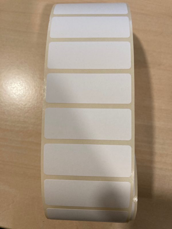 Product labels 55x20 mm. 350 op rol, zonder perforatie, per doos van 10 rol.